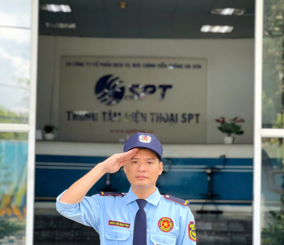Bảo vệ Đại Tín